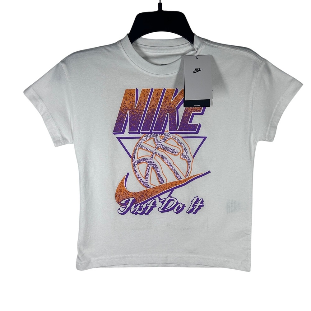 Nike Kids Loose Fit Basketball Graphic T-Shirt White FZ5556-100 Size XS NEW